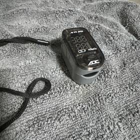 American Diagnostic Corp 50-0814 Adc Advantage 2200 Digital Fingertip Pulse Oximeter