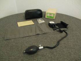 Arden 8104 Nos Taylor Sphygmomnometer Aneroid Adult Pressure Cuff Hri 7050 01