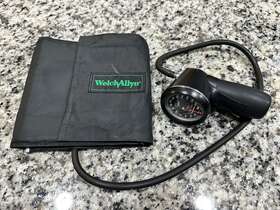 099622366 Welch Allyn Blood Pressure Handheld Sphygmomanometer With Cuff