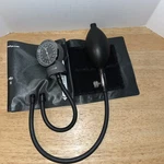 Welch Allyn Tycos Classic Hand Blood Pressure Gauge W/ Adult 11 Made In Usa. Fixed Price $50.00.