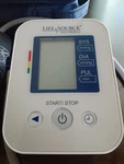 Blood Pressure Monitor Upper Arm Adjust Cuff Sm.med.lrg. Perfect Condition. Fixed Price $18.00.