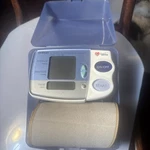 Omron HEM-780 Automatic Blood Pressure Monitor W/ Comfit Cuff And Case.. Fixed Price $14.00.